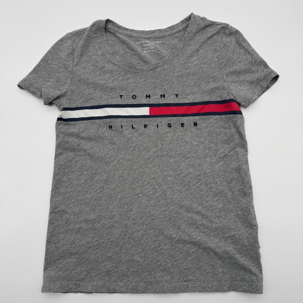 Tommy Hilfiger Womens Relaxed Fit T-Shirt Heather Gray Flag Logo‎ Tee XS